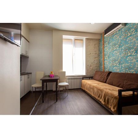 Studio Apartments In The City Center Kharkiv Extérieur photo
