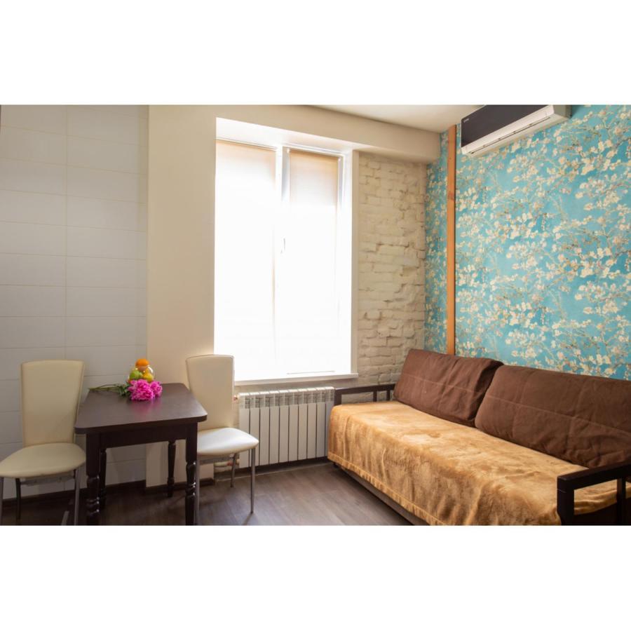 Studio Apartments In The City Center Kharkiv Extérieur photo